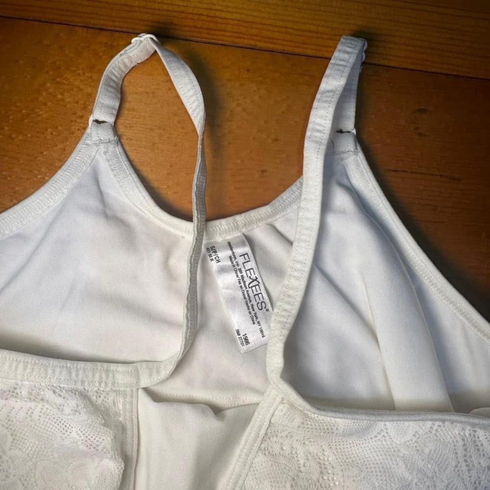 Lace Tank - Picture 2 of 3